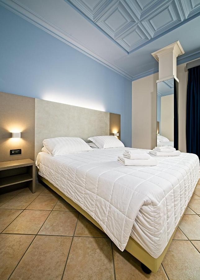 Cazzago San Martino Albergo Papillon מראה חיצוני תמונה